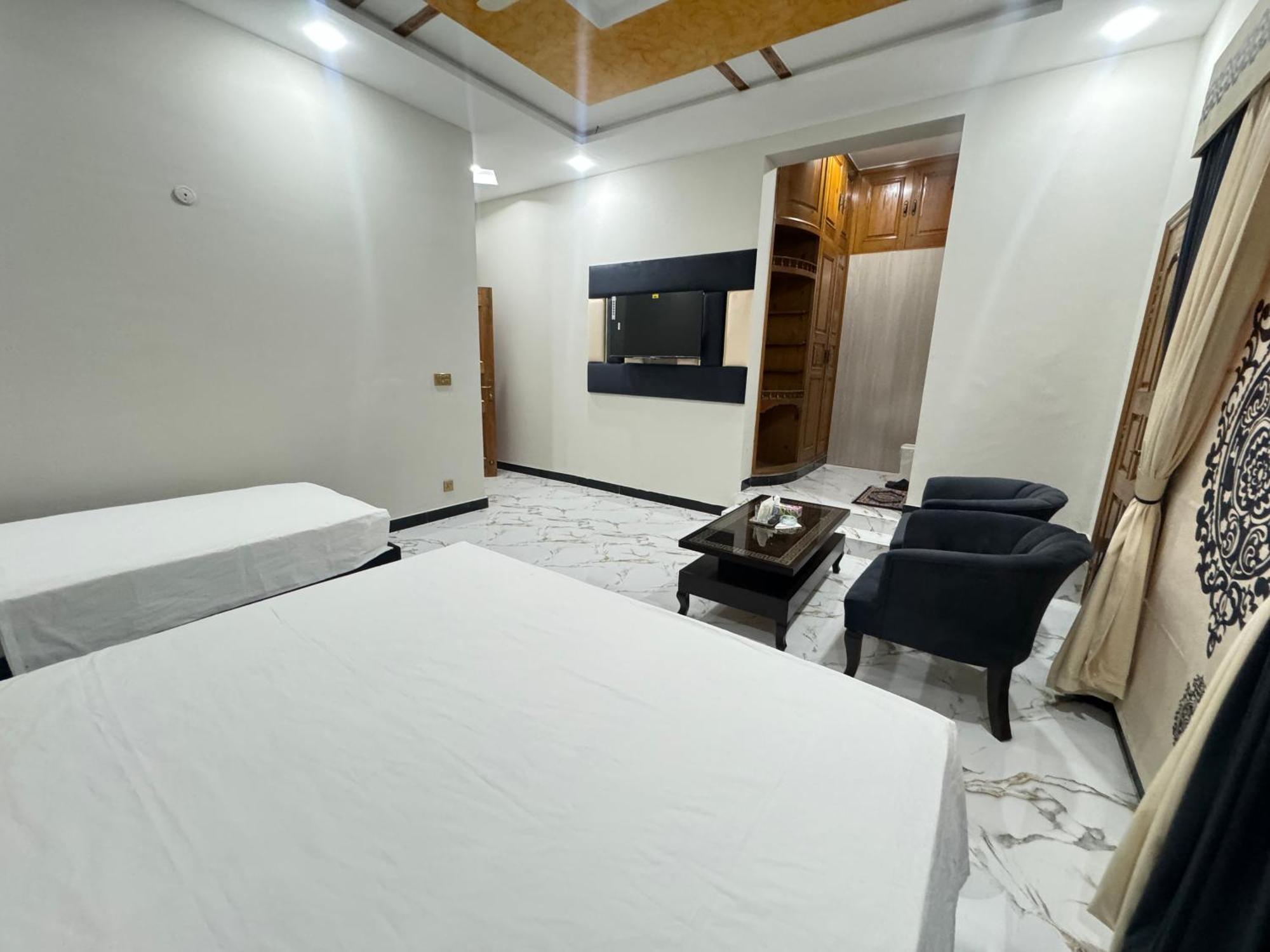 Royal Executive Inn Guest House Ісламабад Екстер'єр фото