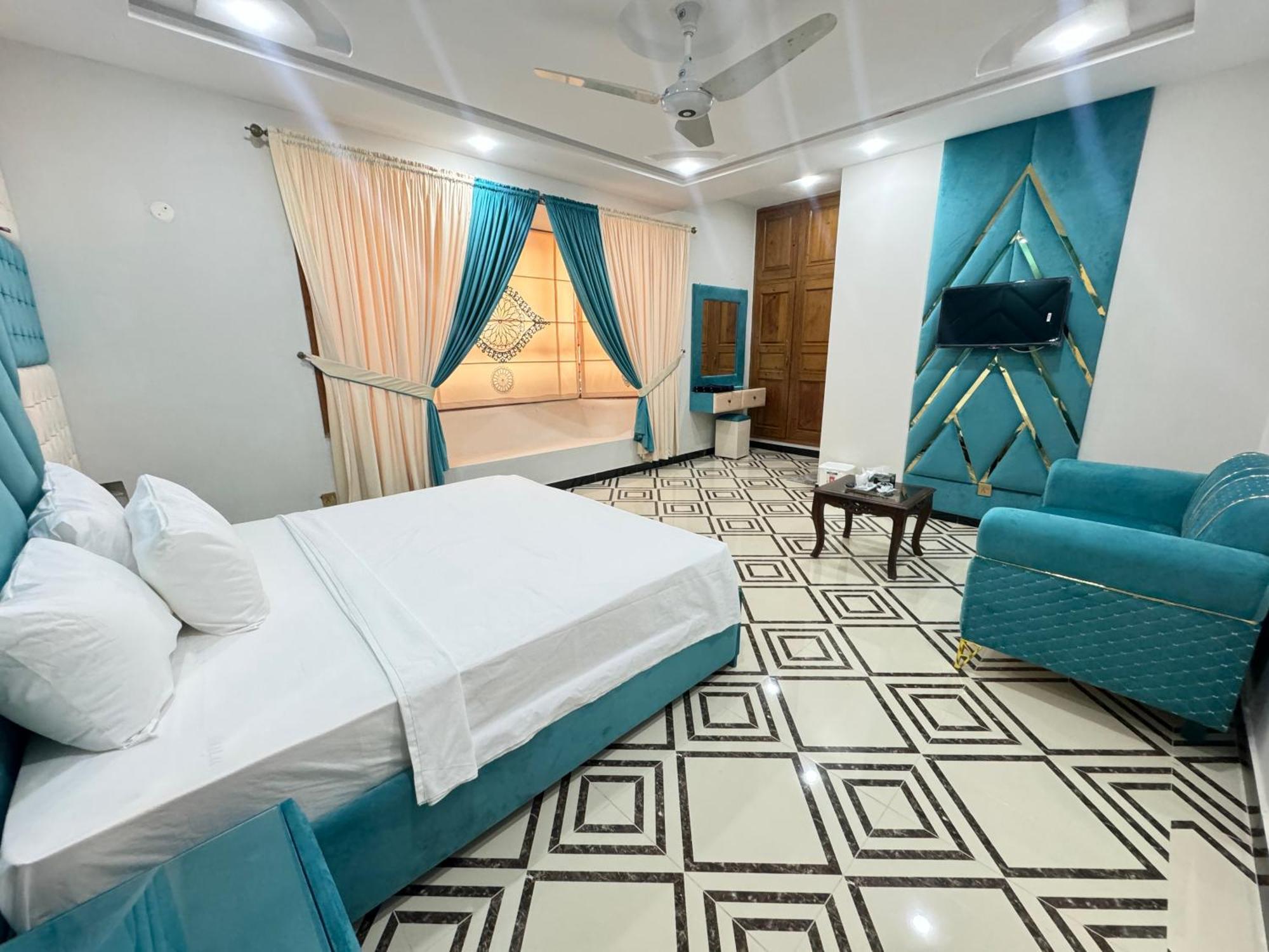 Royal Executive Inn Guest House Ісламабад Екстер'єр фото