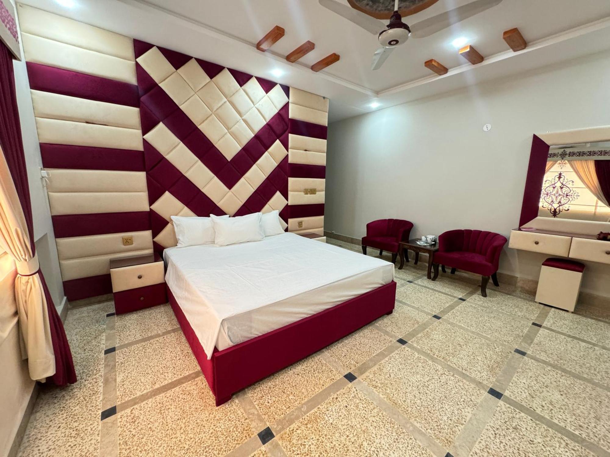 Royal Executive Inn Guest House Ісламабад Екстер'єр фото