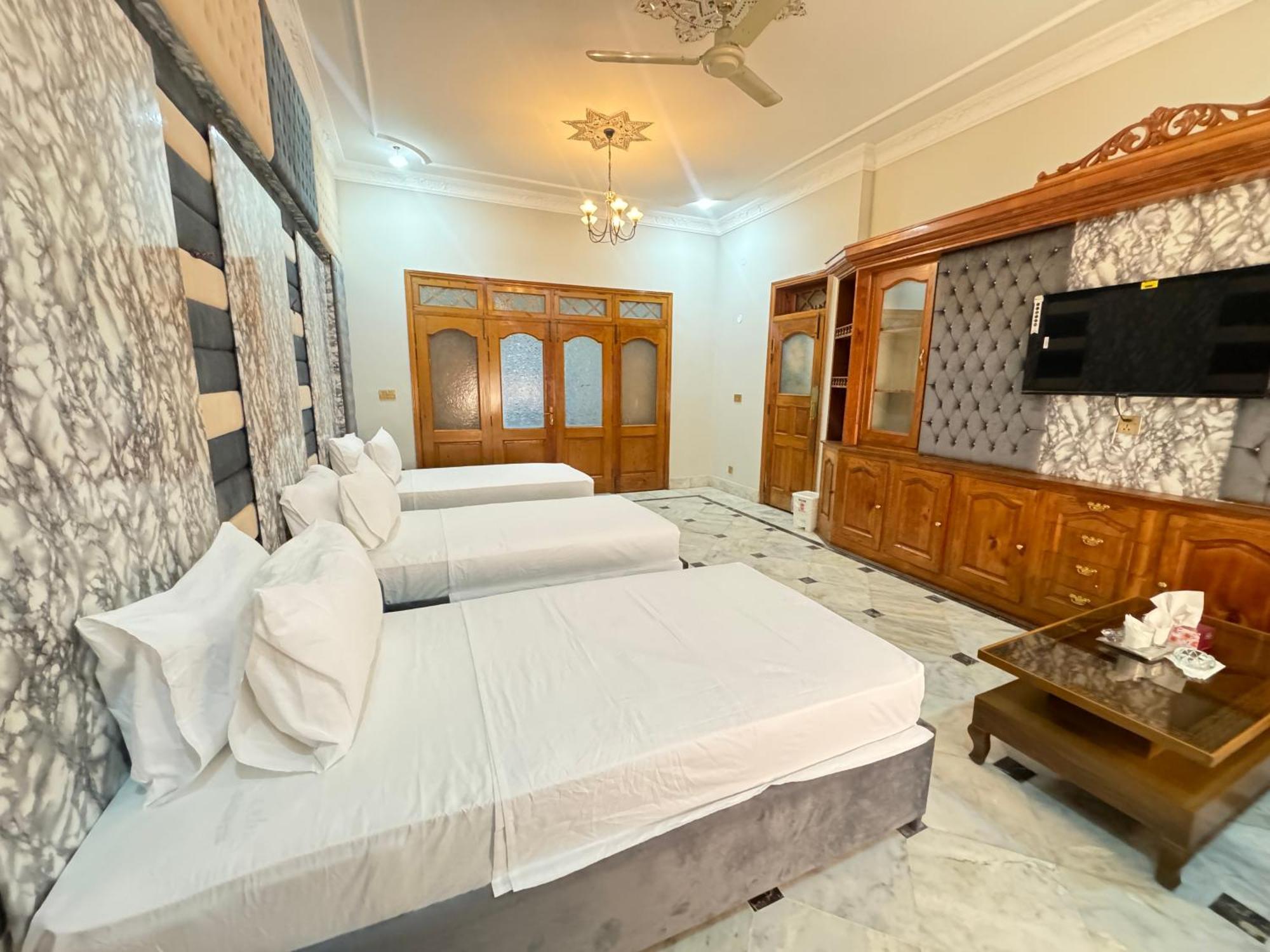 Royal Executive Inn Guest House Ісламабад Екстер'єр фото